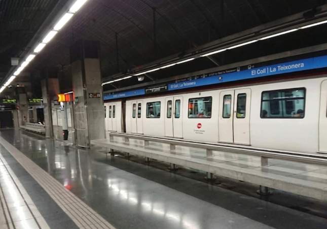 Trece detenidos, seis menores, por un apuñalamiento en el metro de Barcelona