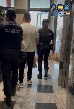 Detenido un hombre en Vigo por traficar con drogas sintéticas y cocaína