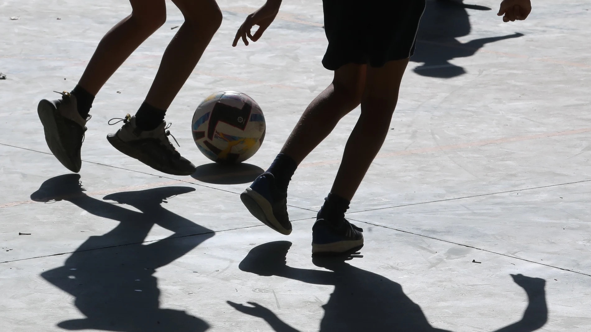 La Junta suspende de empleo y sueldo a la maestra detenida por presunto maltrato a 18 menores en Córdoba