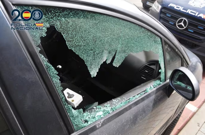 Cinco detenidos, cuatro de ellos menores, por 22 robos con fuerza en vehículos en Hellín